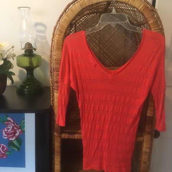 Décolleté Shirt w/Juliet Sleeves - Picture 4 of 5